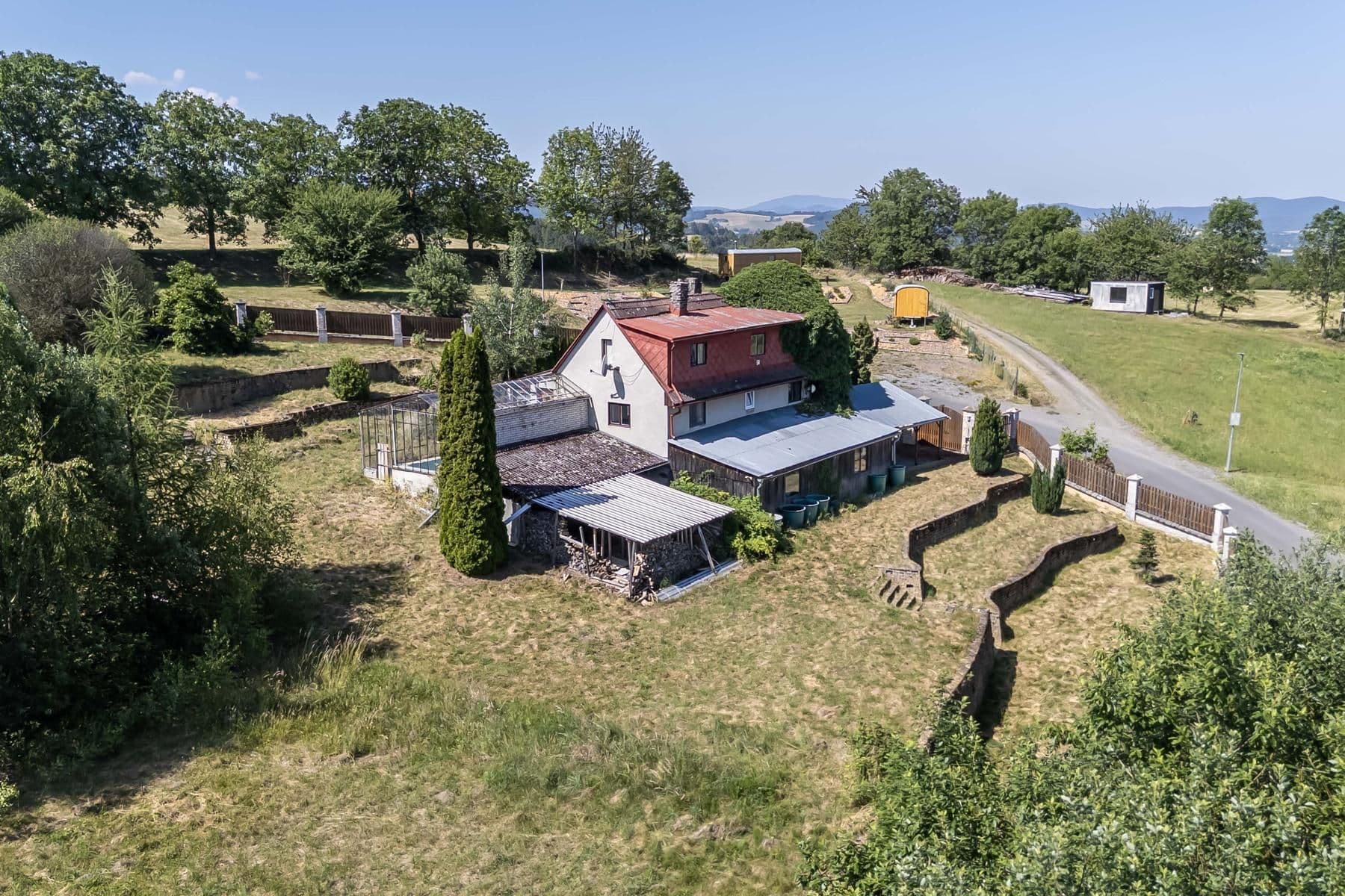 Predaj rekreačného objektu 140 m², pozemek 1.909 m², Javor, Plzeňský kraj Predaj rekreačného objektu 140 m², pozemek 1.909 m², Javor, Plzeňský kraj