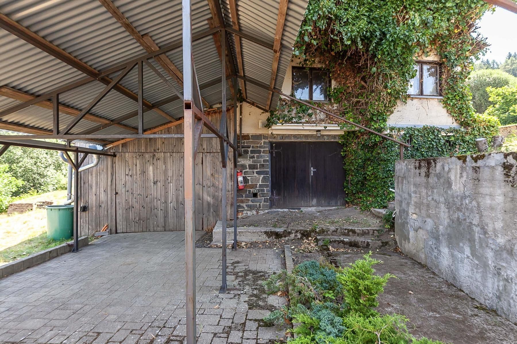 Predaj rekreačného objektu 140 m², pozemek 1.909 m², Javor, Plzeňský kraj Predaj rekreačného objektu 140 m², pozemek 1.909 m², Javor, Plzeňský kraj