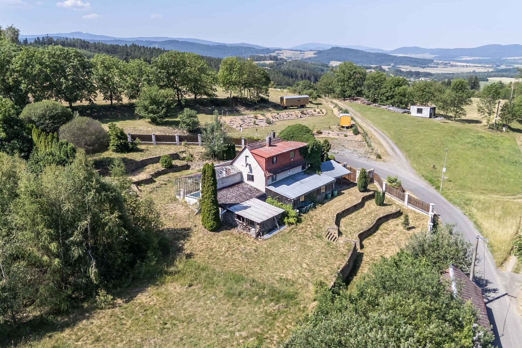 Predaj rekreačného objektu 140 m², pozemek 1.909 m², Javor, Plzeňský kraj Predaj rekreačného objektu 140 m², pozemek 1.909 m², Javor, Plzeňský kraj