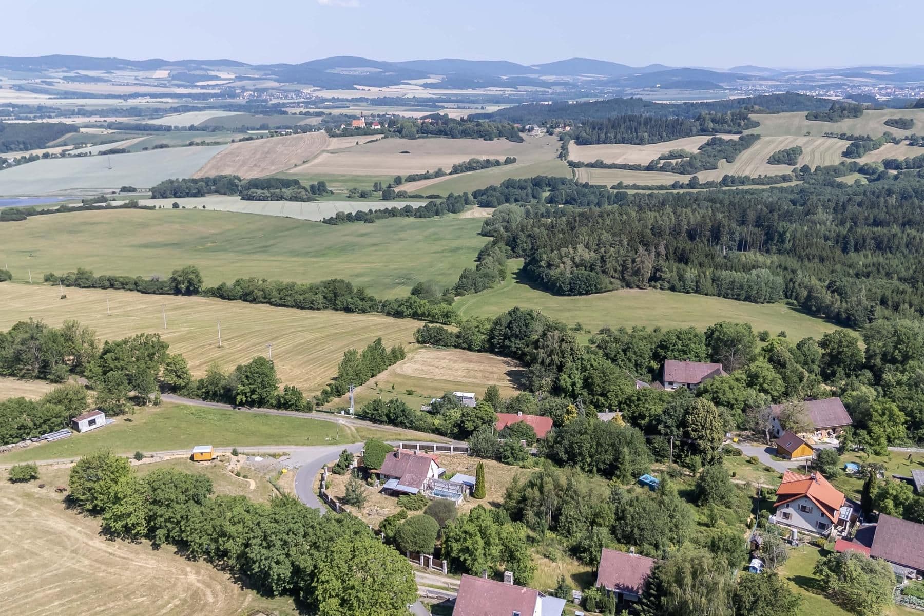 Predaj rekreačného objektu 140 m², pozemek 1.909 m², Javor, Plzeňský kraj Predaj rekreačného objektu 140 m², pozemek 1.909 m², Javor, Plzeňský kraj