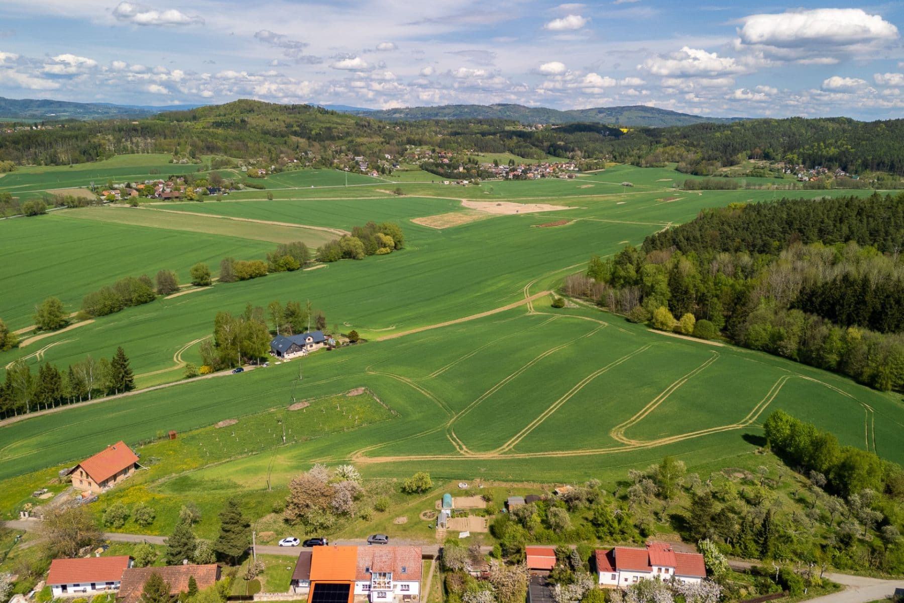Predaj pozemku 1.900 m², Samšina, Královéhradecký kraj Predaj pozemku 1.900 m², Samšina, Královéhradecký kraj