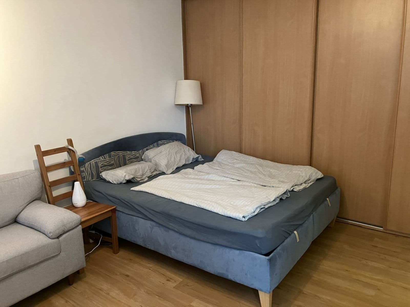 Prenájom bytu 1-izbový 32 m², Benkova, Praha, Praha Prenájom bytu 1-izbový 32 m², Benkova, Praha, Praha