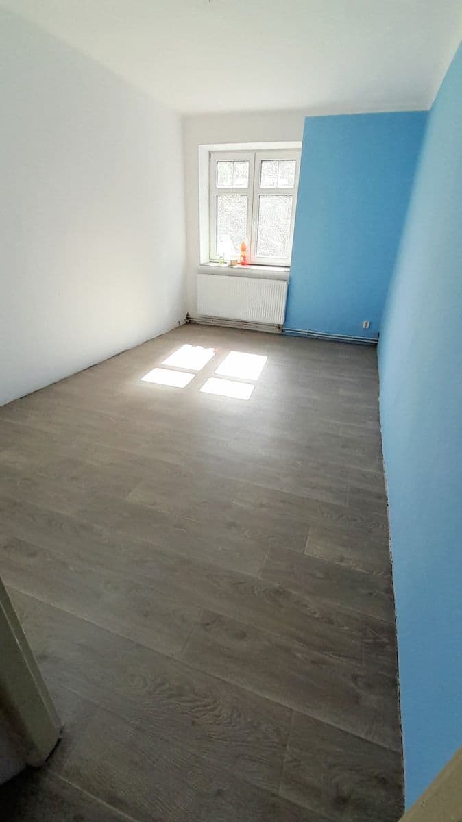Prenájom bytu 3-izbový 74 m², Údolní, Desná, Liberecký kraj Prenájom bytu 3-izbový 74 m², Údolní, Desná, Liberecký kraj