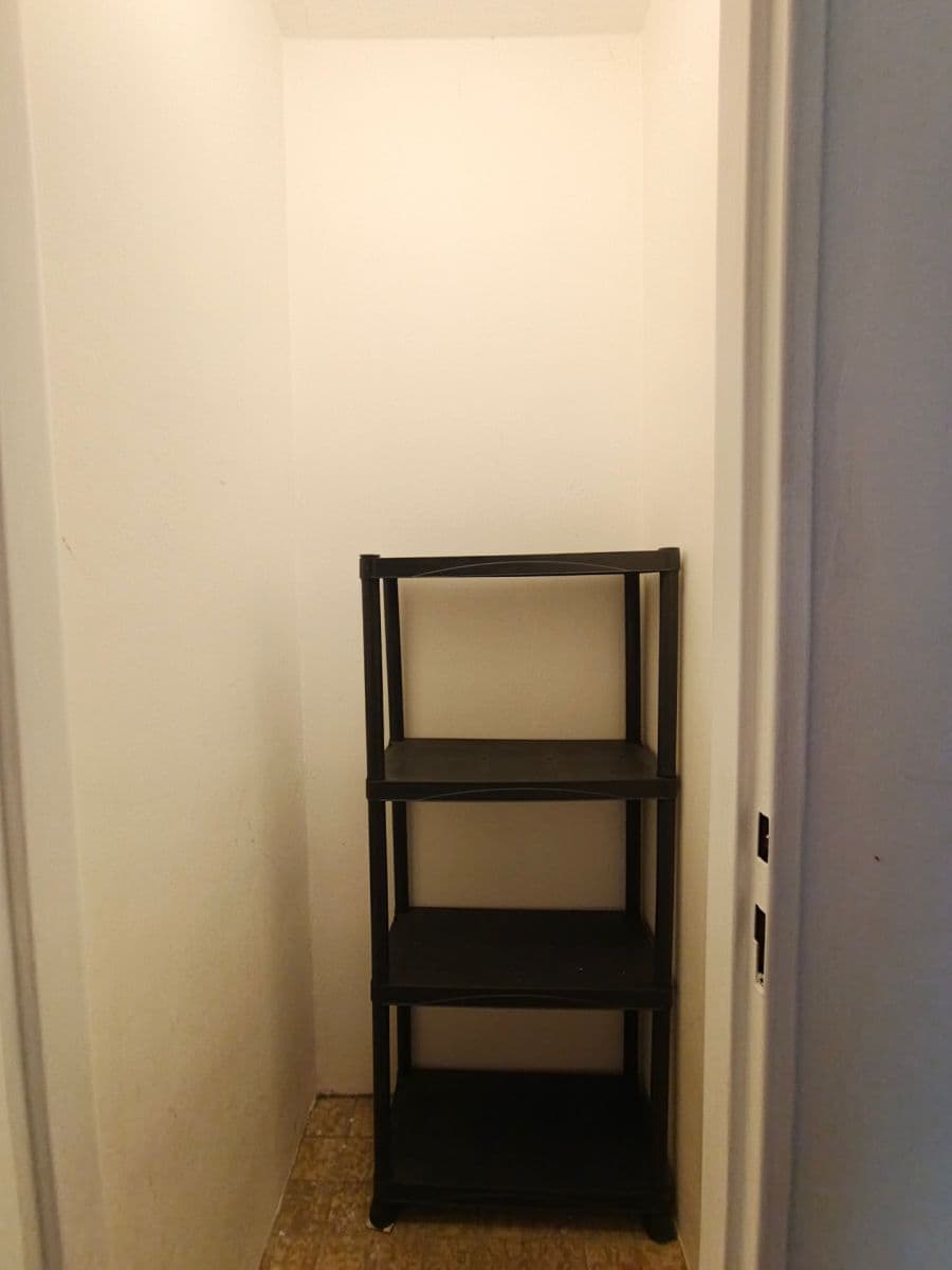 Prenájom bytu 2-izbový 32 m², Souběžná, Hostivice, Středočeský kraj Prenájom bytu 2-izbový 32 m², Souběžná, Hostivice, Středočeský kraj
