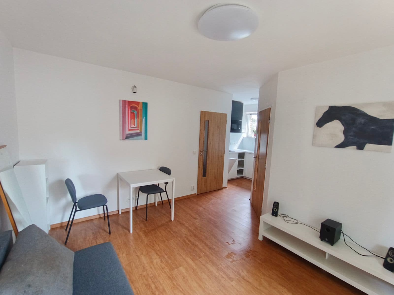 Prenájom bytu 2-izbový 32 m², Souběžná, Hostivice, Středočeský kraj Prenájom bytu 2-izbový 32 m², Souběžná, Hostivice, Středočeský kraj