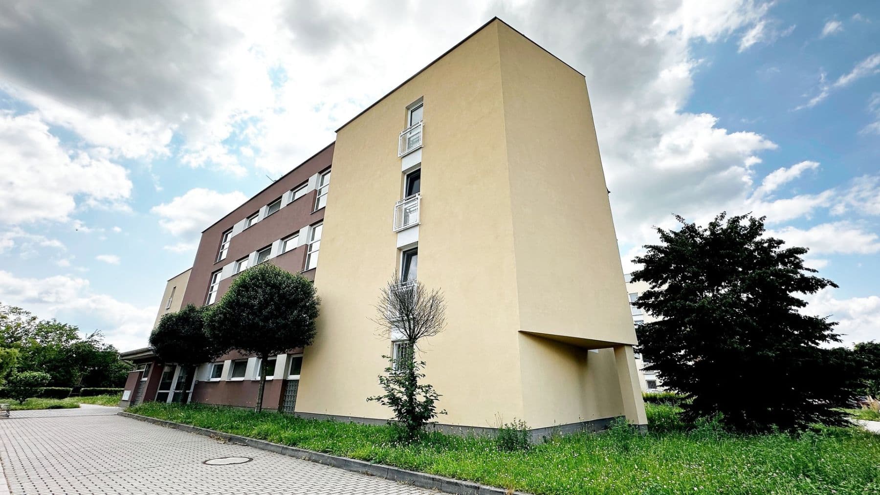 Prenájom bytu 2-izbový 60 m², Kozinova, Poděbrady, Středočeský kraj Prenájom bytu 2-izbový 60 m², Kozinova, Poděbrady, Středočeský kraj