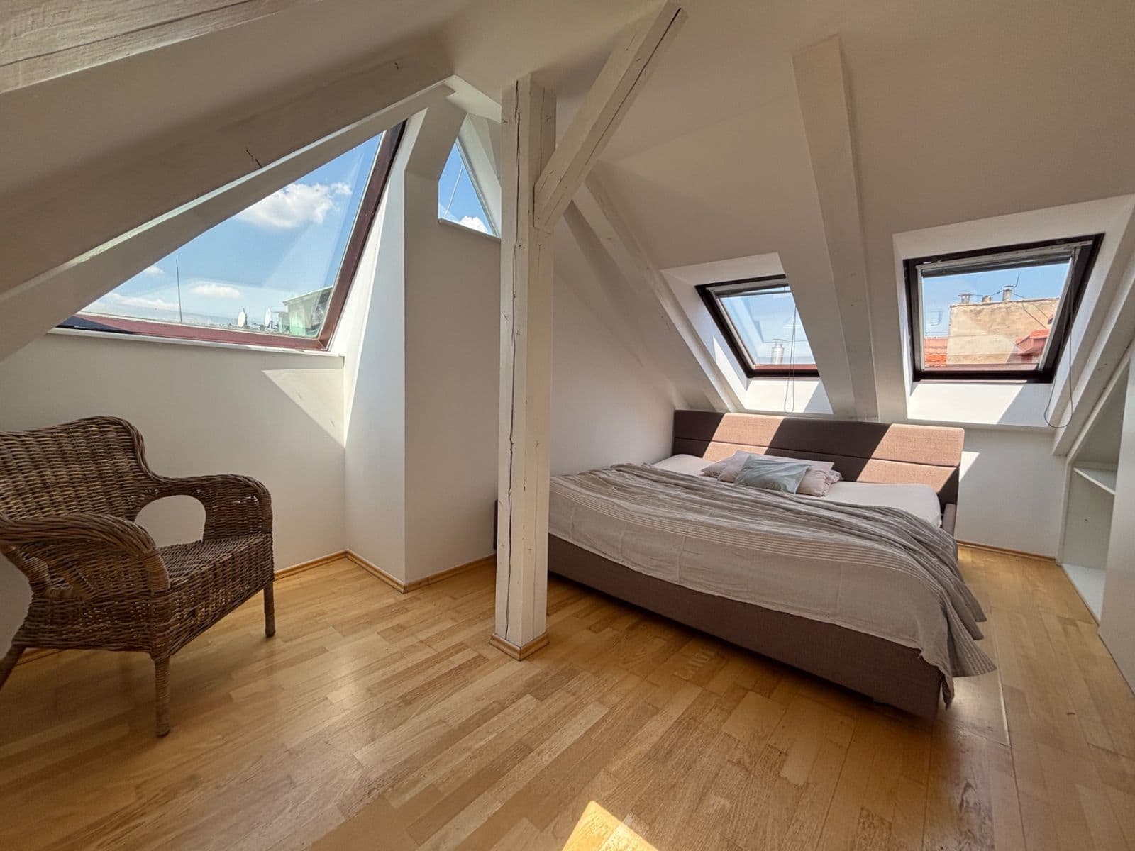 Predaj bytu 2-izbový 106 m², Navrátilova, Praha, Praha Predaj bytu 2-izbový 106 m², Navrátilova, Praha, Praha