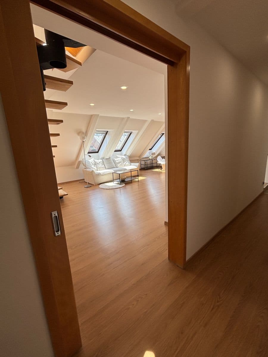Predaj bytu 2-izbový 106 m², Navrátilova, Praha, Praha Predaj bytu 2-izbový 106 m², Navrátilova, Praha, Praha