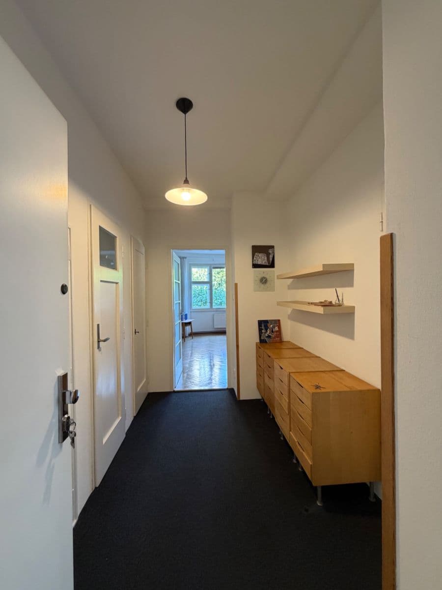 Prenájom bytu 3-izbový 74 m², Nad Popelkou, Praha, Praha Prenájom bytu 3-izbový 74 m², Nad Popelkou, Praha, Praha