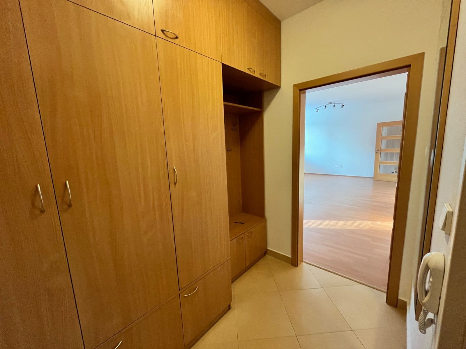 Prenájom bytu 2-izbový 70 m², Vrchlického, Jihlava, Kraj Vysočina Prenájom bytu 2-izbový 70 m², Vrchlického, Jihlava, Kraj Vysočina
