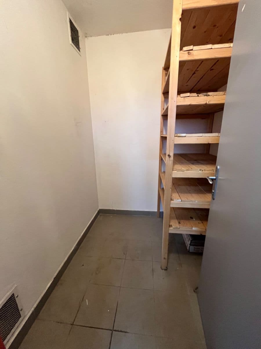 Prenájom bytu 2-izbový 70 m², Vrchlického, Jihlava, Kraj Vysočina Prenájom bytu 2-izbový 70 m², Vrchlického, Jihlava, Kraj Vysočina
