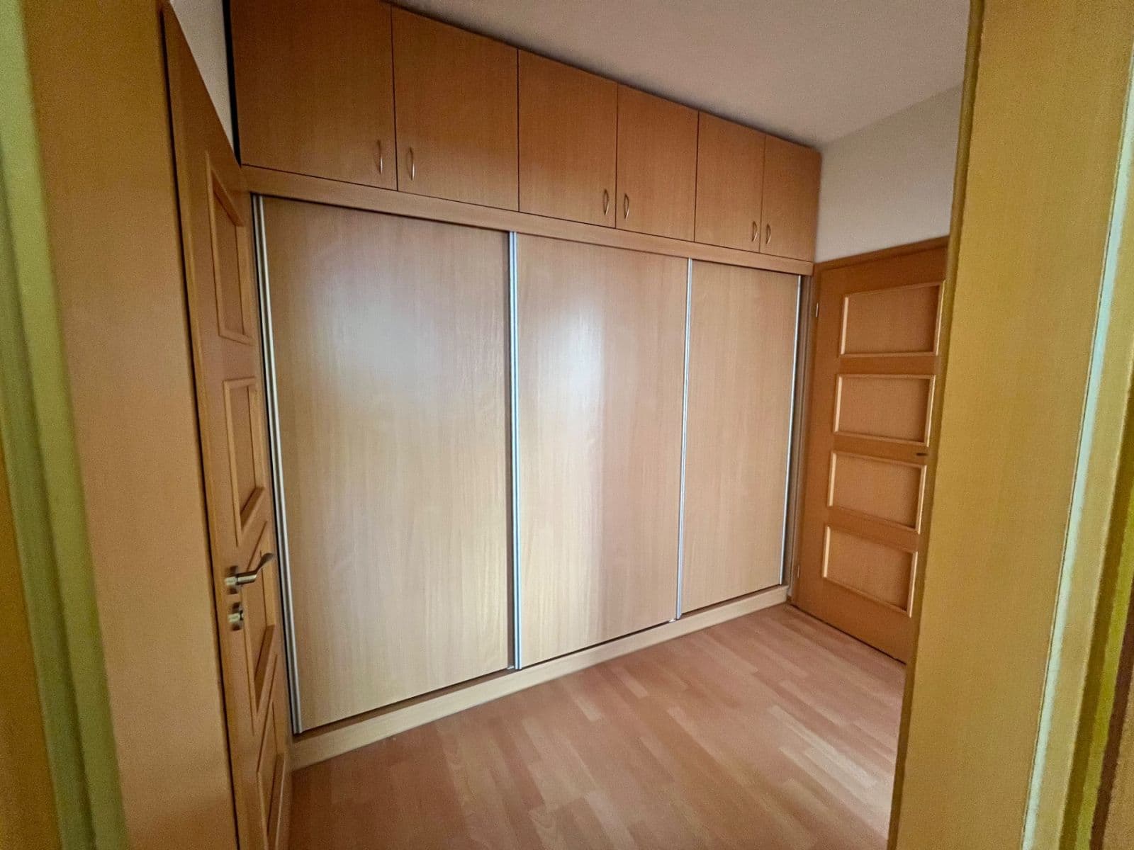 Prenájom bytu 2-izbový 70 m², Vrchlického, Jihlava, Kraj Vysočina Prenájom bytu 2-izbový 70 m², Vrchlického, Jihlava, Kraj Vysočina