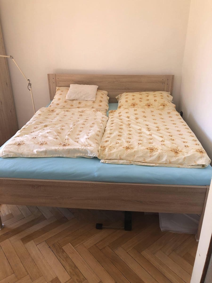 Prenájom bytu 1-izbový 35 m², Merhautova, Brno, Jihomoravský kraj Prenájom bytu 1-izbový 35 m², Merhautova, Brno, Jihomoravský kraj