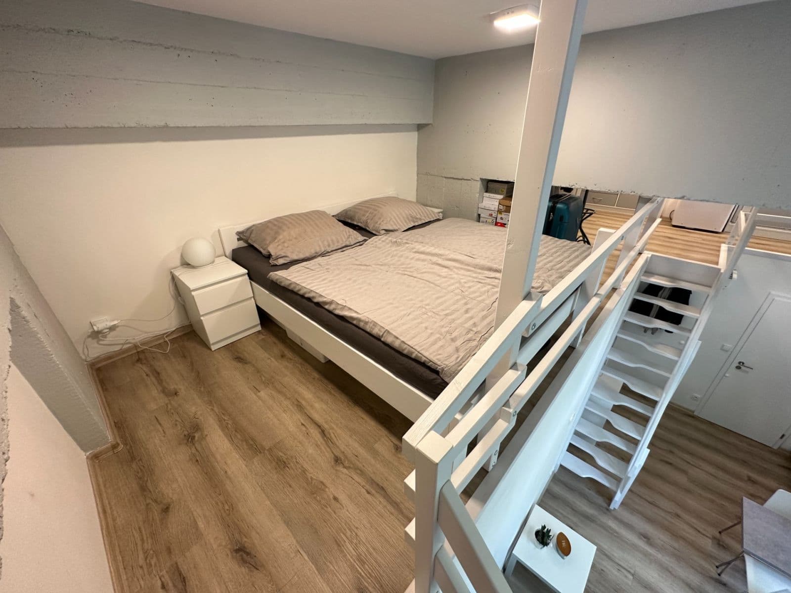 Prenájom bytu 1-izbový 37 m², Na Domovině, Praha, Praha Prenájom bytu 1-izbový 37 m², Na Domovině, Praha, Praha