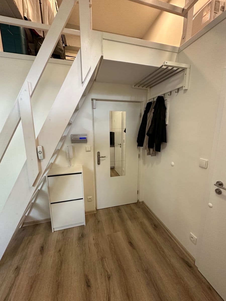 Prenájom bytu 1-izbový 37 m², Na Domovině, Praha, Praha Prenájom bytu 1-izbový 37 m², Na Domovině, Praha, Praha