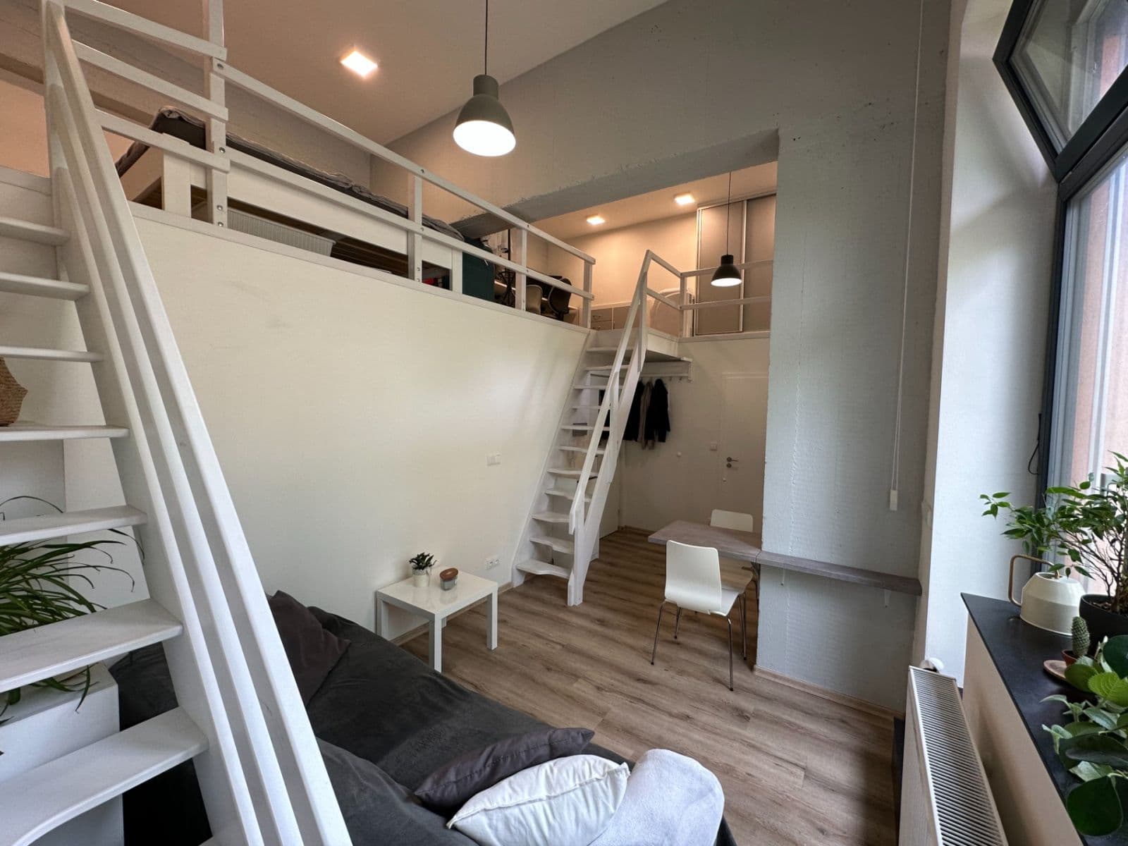 Prenájom bytu 1-izbový 37 m², Na Domovině, Praha, Praha Prenájom bytu 1-izbový 37 m², Na Domovině, Praha, Praha