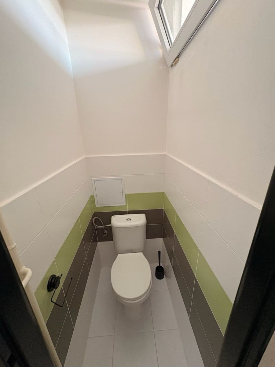 Prenájom bytu 2-izbový 47 m², Moskevská, Kladno, Středočeský kraj Prenájom bytu 2-izbový 47 m², Moskevská, Kladno, Středočeský kraj