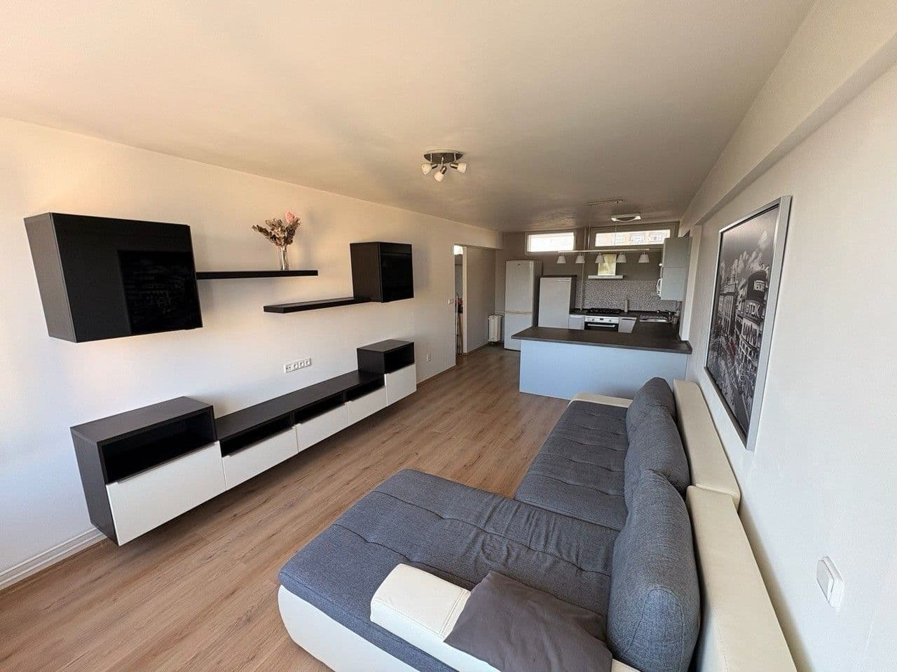 Prenájom bytu 2-izbový 47 m², Moskevská, Kladno, Středočeský kraj Prenájom bytu 2-izbový 47 m², Moskevská, Kladno, Středočeský kraj