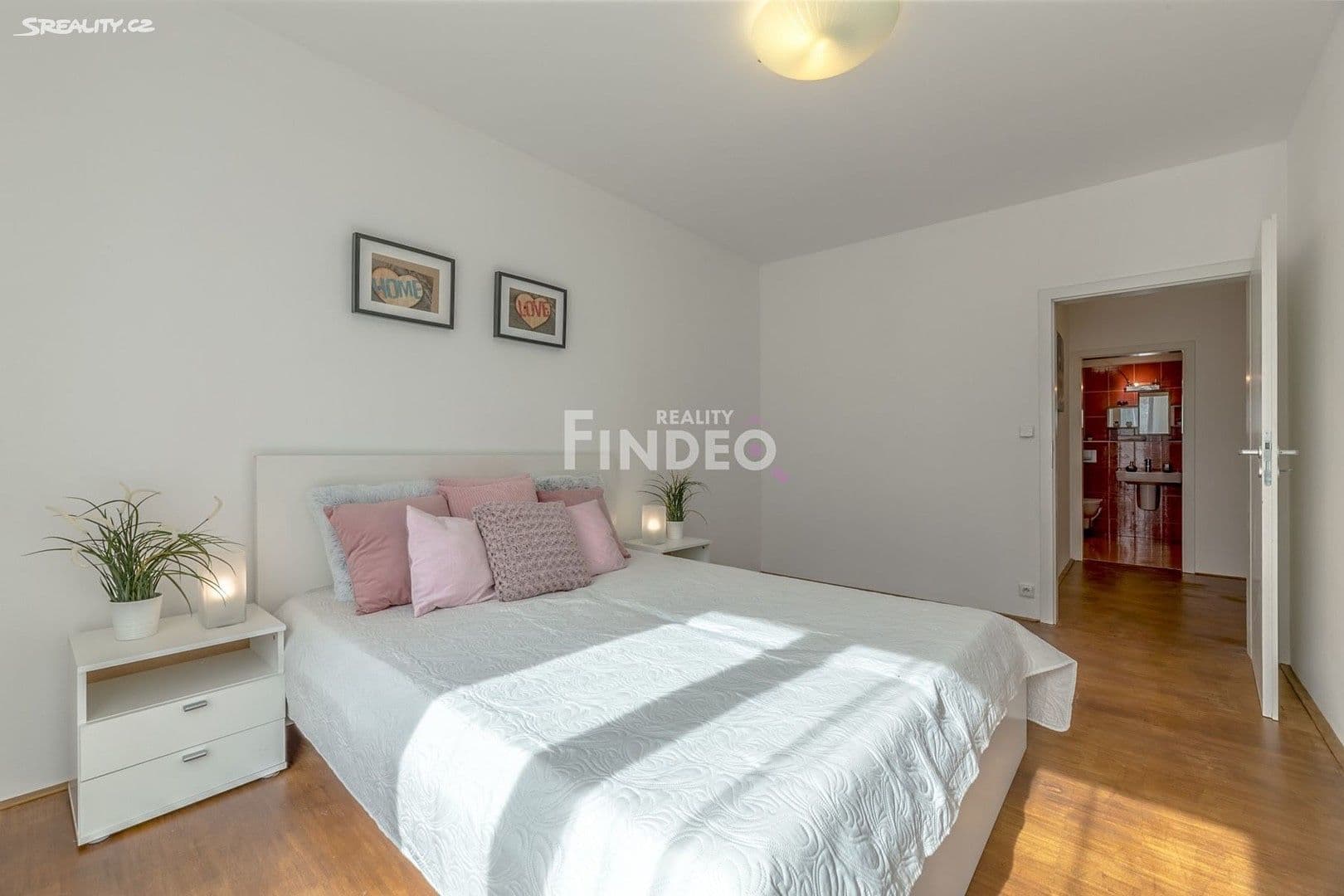 Prenájom bytu 2-izbový 59 m², Na Srážku, Praha, Praha Prenájom bytu 2-izbový 59 m², Na Srážku, Praha, Praha