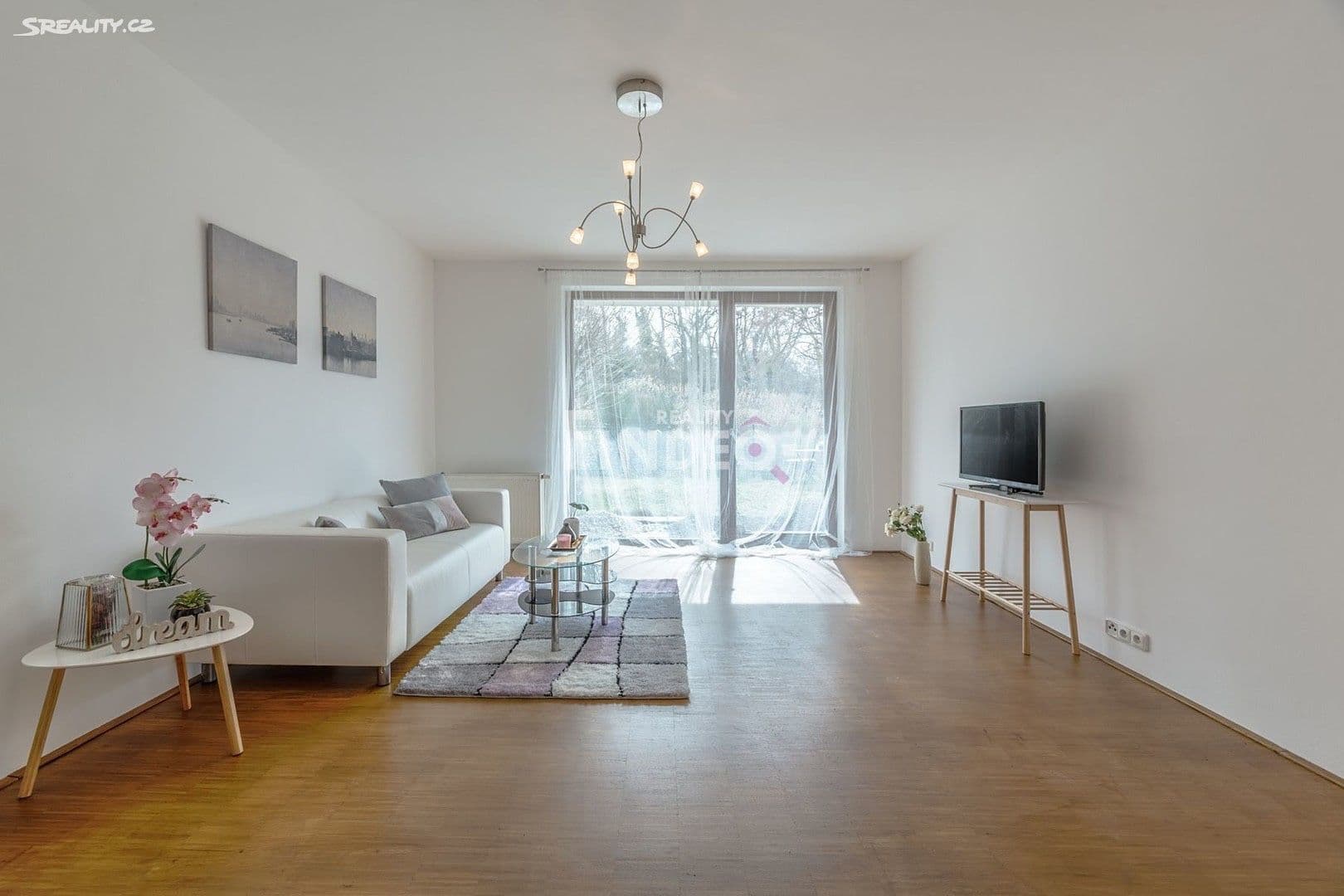 Prenájom bytu 2-izbový 59 m², Na Srážku, Praha, Praha Prenájom bytu 2-izbový 59 m², Na Srážku, Praha, Praha
