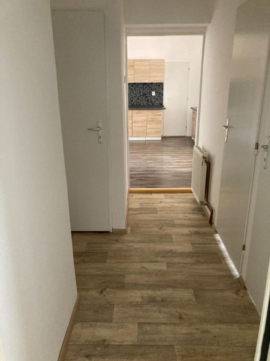Prenájom bytu 2-izbový 50 m², Velizská, Zdice, Středočeský kraj Prenájom bytu 2-izbový 50 m², Velizská, Zdice, Středočeský kraj