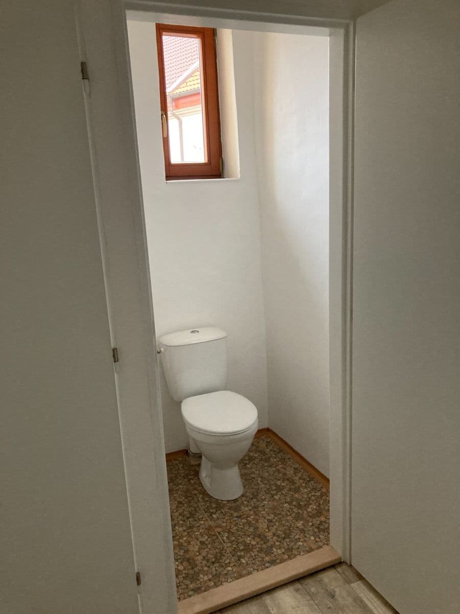 Prenájom bytu 2-izbový 50 m², Velizská, Zdice, Středočeský kraj Prenájom bytu 2-izbový 50 m², Velizská, Zdice, Středočeský kraj