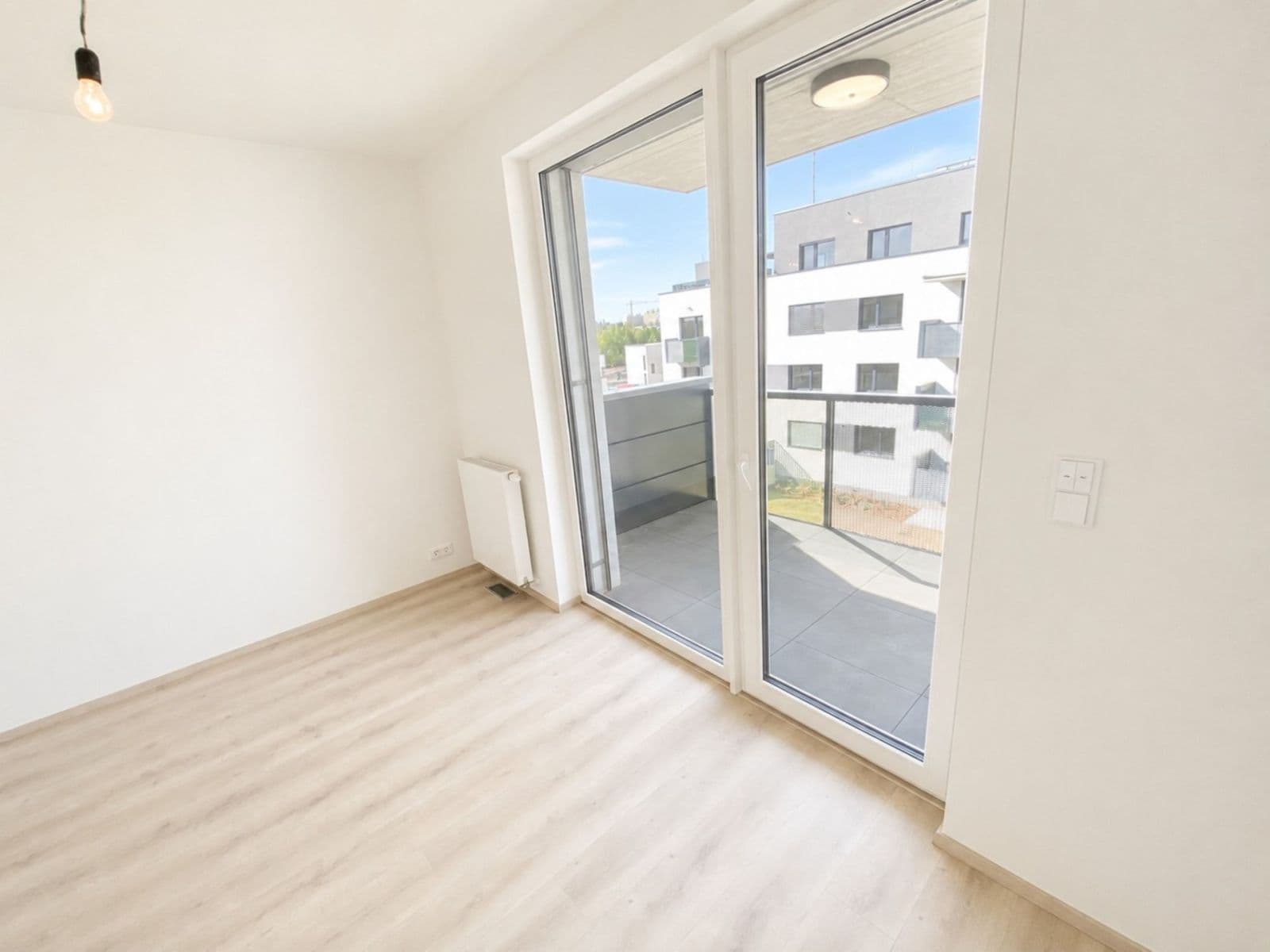 Prenájom bytu 1-izbový 33 m², Nebřenická, Praha, Praha Prenájom bytu 1-izbový 33 m², Nebřenická, Praha, Praha