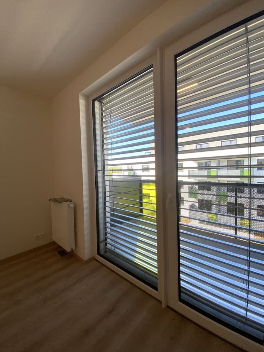 Prenájom bytu 1-izbový 33 m², Nebřenická, Praha, Praha Prenájom bytu 1-izbový 33 m², Nebřenická, Praha, Praha