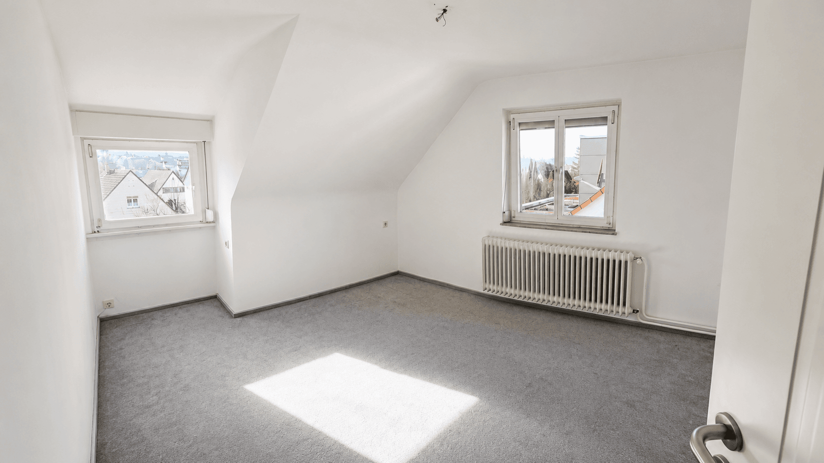 Predaj domu 167 m², pozemek 230 m², Stuttgart, Bádensko-Wurttembersko Predaj domu 167 m², pozemek 230 m², Stuttgart, Bádensko-Wurttembersko