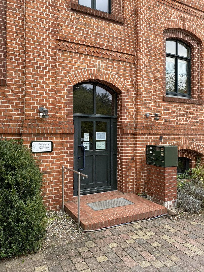Prenájom bytu 2-izbový 43 m², Marienstr. 4, Neustrelitz, Meklenbursko-Predpomoransko Prenájom bytu 2-izbový 43 m², Marienstr. 4, Neustrelitz, Meklenbursko-Predpomoransko