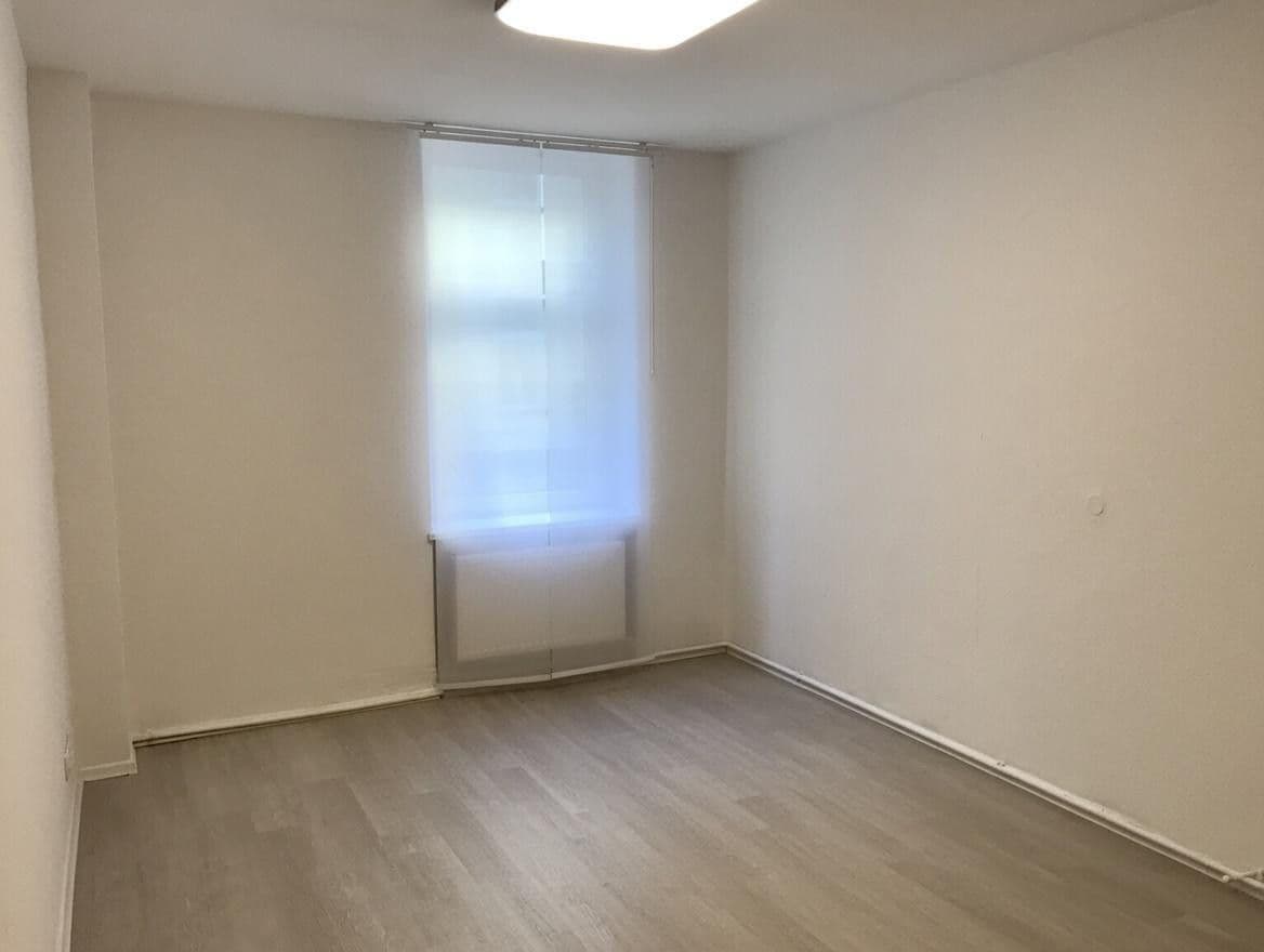 Predaj bytu 5-izbový 84 m², Berlin, Berlín Predaj bytu 5-izbový 84 m², Berlin, Berlín