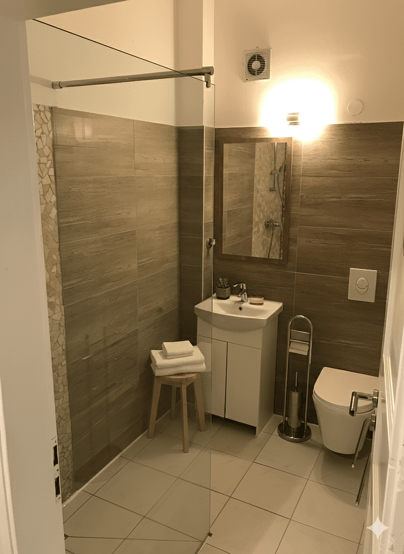 Predaj bytu 5-izbový 84 m², Berlin, Berlín Predaj bytu 5-izbový 84 m², Berlin, Berlín