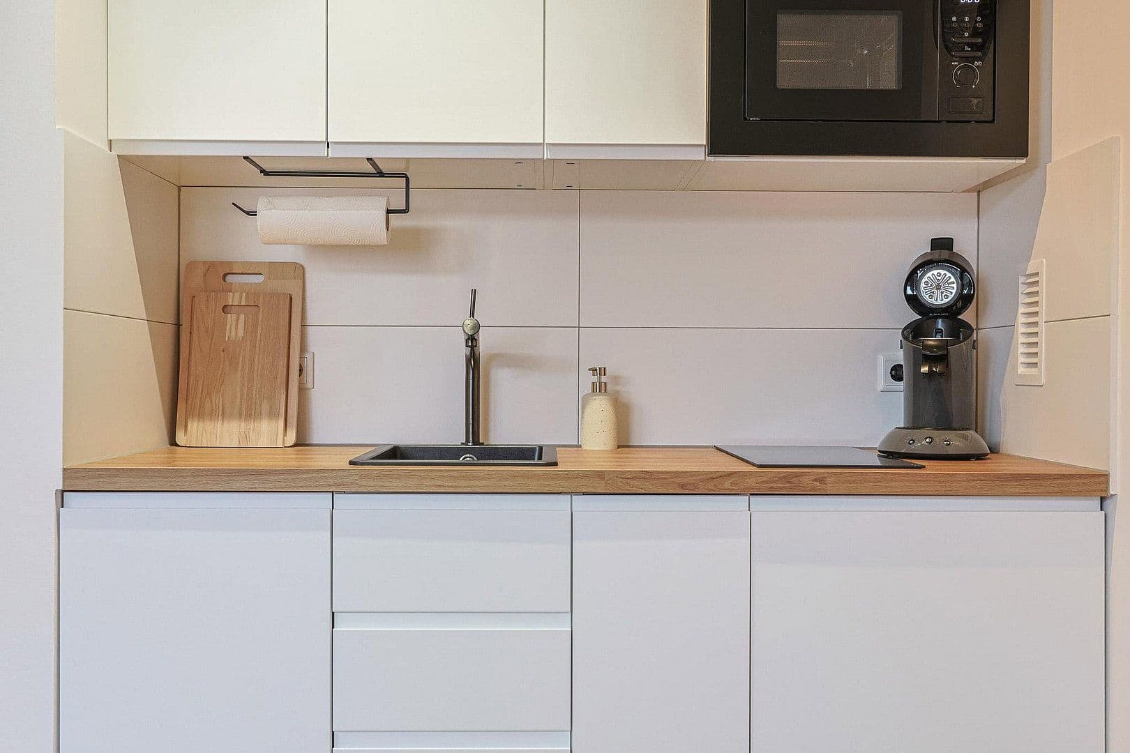 Prenájom bytu 1-izbový 25 m², Bagelstr. 98, Düsseldorf, Severné Porýnie - Westfálsko Prenájom bytu 1-izbový 25 m², Bagelstr. 98, Düsseldorf, Severné Porýnie - Westfálsko