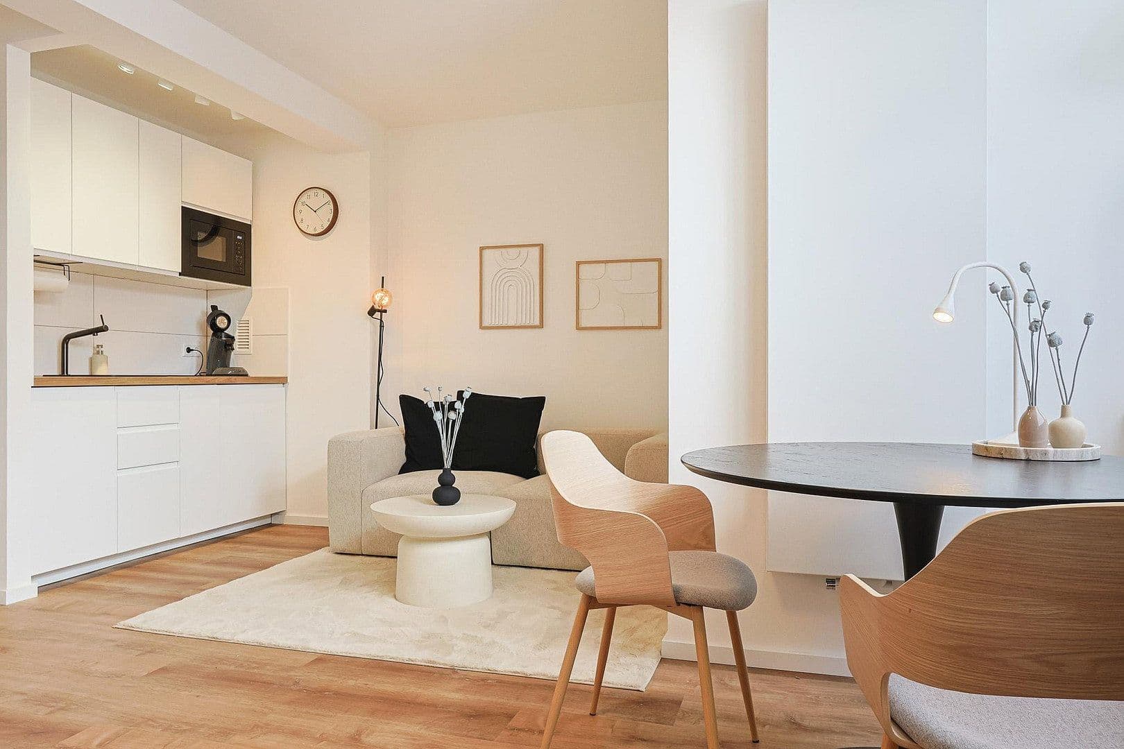 Prenájom bytu 1-izbový 25 m², Bagelstr. 98, Düsseldorf, Severné Porýnie - Westfálsko Prenájom bytu 1-izbový 25 m², Bagelstr. 98, Düsseldorf, Severné Porýnie - Westfálsko