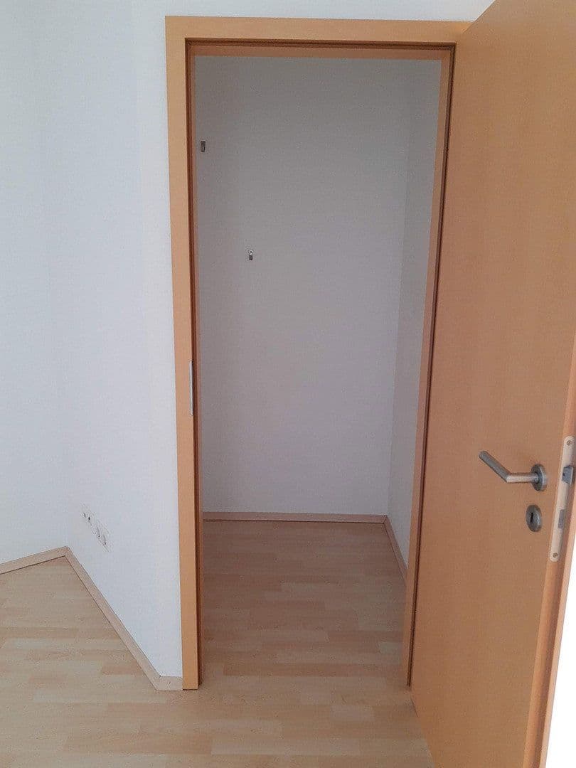 Prenájom bytu 2-izbový 66 m², Landau, Porýnie-Falcko Prenájom bytu 2-izbový 66 m², Landau, Porýnie-Falcko