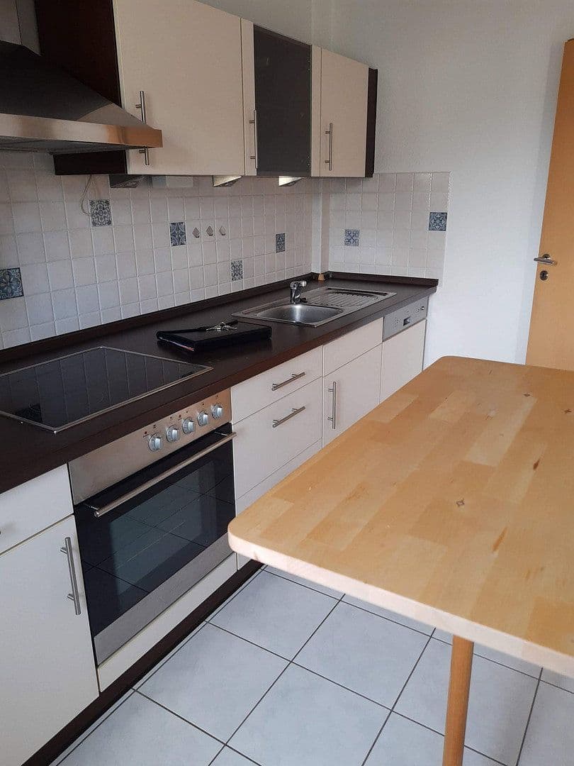 Prenájom bytu 2-izbový 66 m², Landau, Porýnie-Falcko Prenájom bytu 2-izbový 66 m², Landau, Porýnie-Falcko