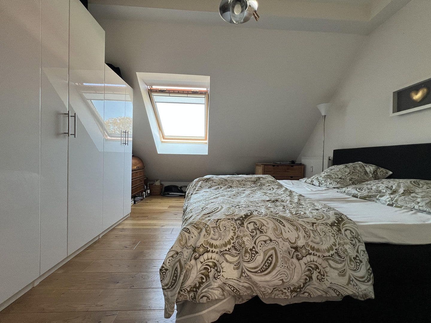 Predaj bytu 3-izbový 74 m², Berlin, Berlín Predaj bytu 3-izbový 74 m², Berlin, Berlín