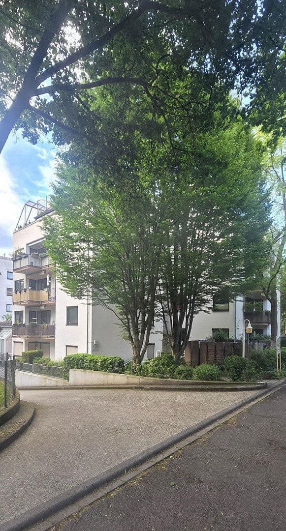 Prenájom bytu 2-izbový 64 m², Marienthalerstr.10, Wiesbaden, Hesensko Prenájom bytu 2-izbový 64 m², Marienthalerstr.10, Wiesbaden, Hesensko