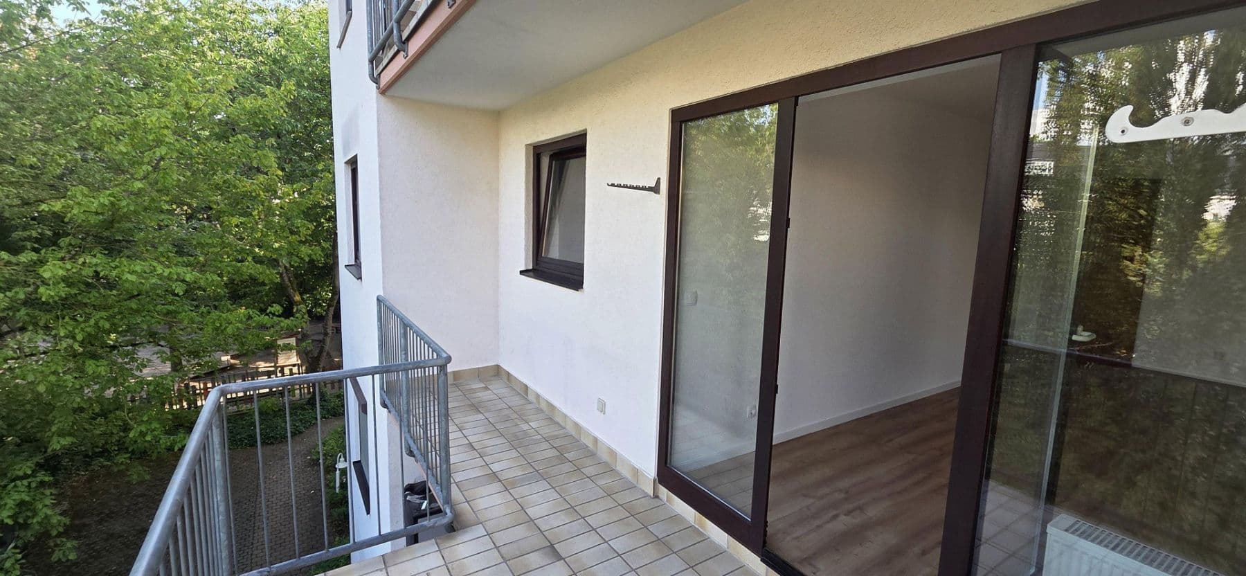 Prenájom bytu 2-izbový 64 m², Marienthalerstr.10, Wiesbaden, Hesensko Prenájom bytu 2-izbový 64 m², Marienthalerstr.10, Wiesbaden, Hesensko