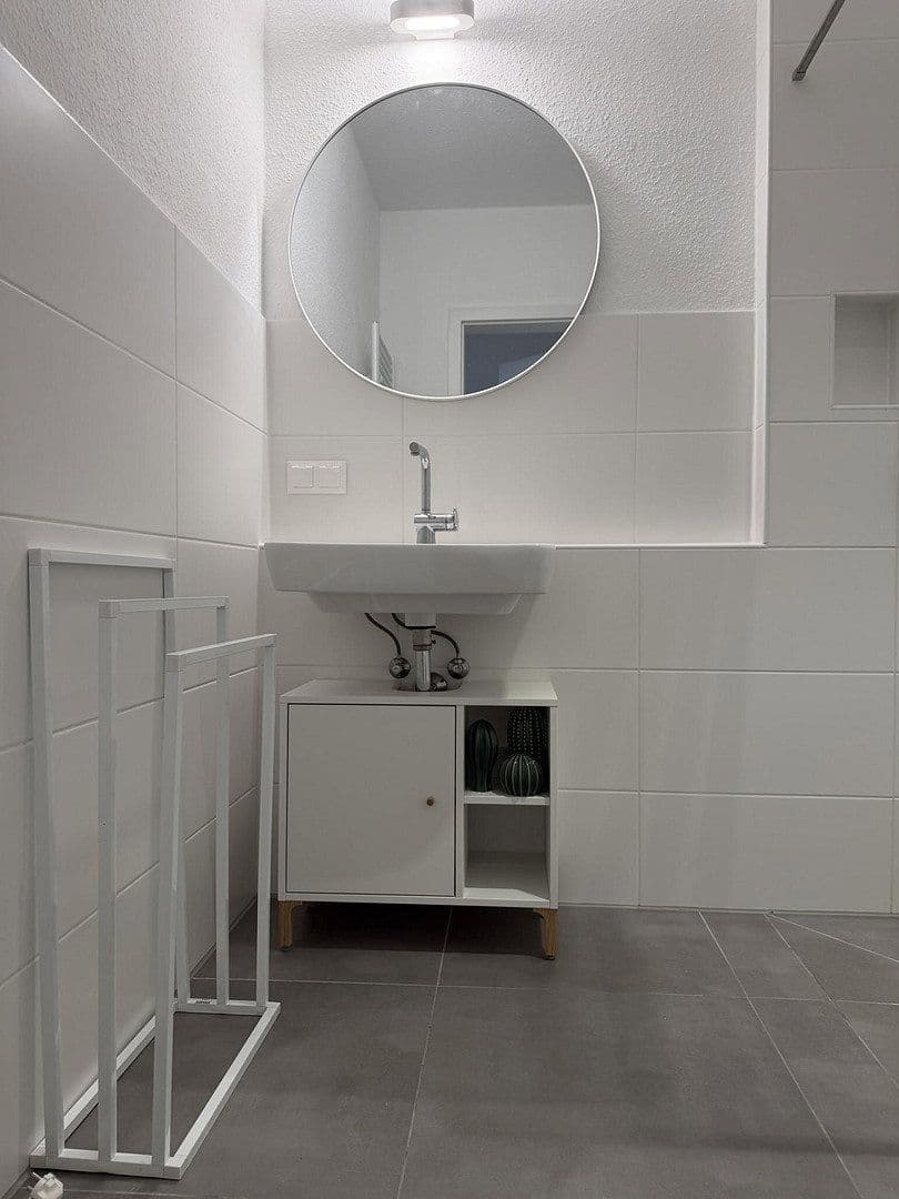 Prenájom bytu 1-izbový 35 m², Lavesstr. 76, Hannover, Dolné Sasko Prenájom bytu 1-izbový 35 m², Lavesstr. 76, Hannover, Dolné Sasko