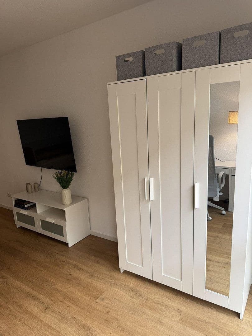 Prenájom bytu 1-izbový 35 m², Lavesstr. 76, Hannover, Dolné Sasko Prenájom bytu 1-izbový 35 m², Lavesstr. 76, Hannover, Dolné Sasko