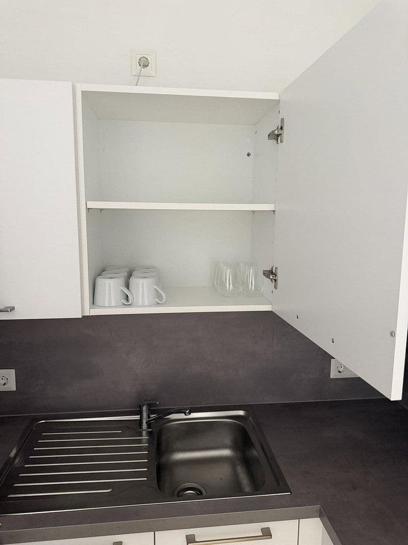 Prenájom bytu 1-izbový 35 m², Lavesstr. 76, Hannover, Dolné Sasko Prenájom bytu 1-izbový 35 m², Lavesstr. 76, Hannover, Dolné Sasko