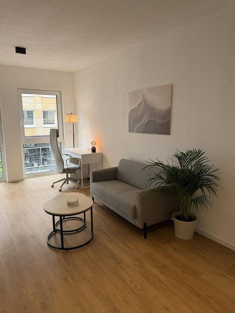 Prenájom bytu 1-izbový 35 m², Lavesstr. 76, Hannover, Dolné Sasko Prenájom bytu 1-izbový 35 m², Lavesstr. 76, Hannover, Dolné Sasko