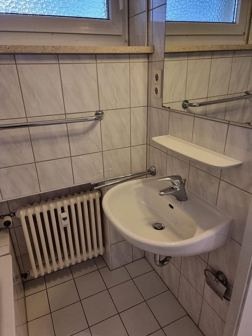 Prenájom bytu 1-izbový 40 m², Breslauer Straße 21, Aschaffenburg, Bavorsko Prenájom bytu 1-izbový 40 m², Breslauer Straße 21, Aschaffenburg, Bavorsko