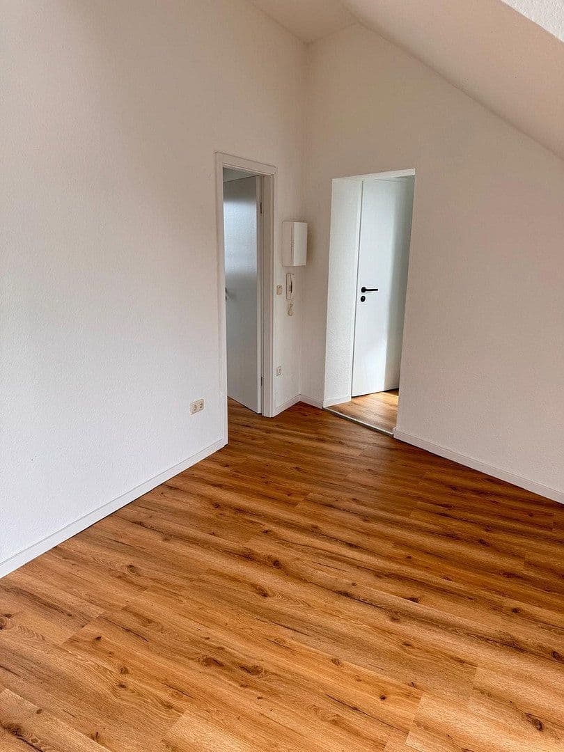 Prenájom bytu 3-izbový 50 m², Koblenzer Straße 17, Löhne, Severné Porýnie - Westfálsko Prenájom bytu 3-izbový 50 m², Koblenzer Straße 17, Löhne, Severné Porýnie - Westfálsko