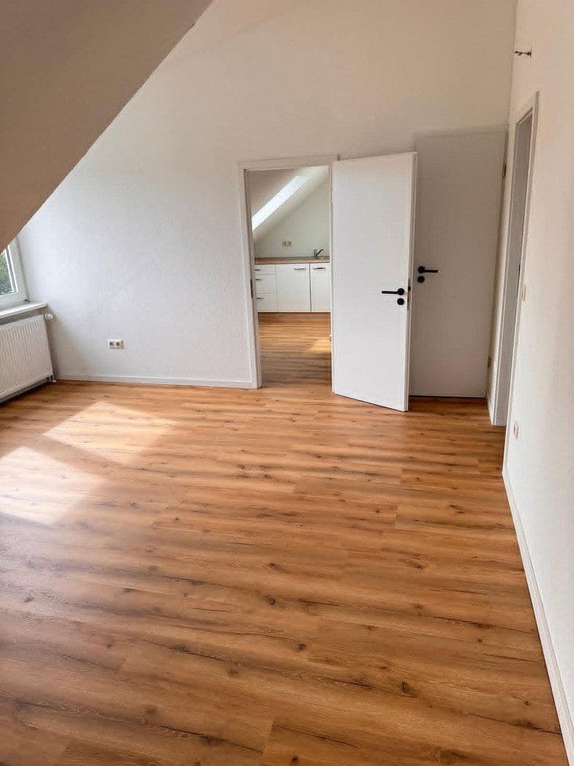 Prenájom bytu 3-izbový 50 m², Koblenzer Straße 17, Löhne, Severné Porýnie - Westfálsko Prenájom bytu 3-izbový 50 m², Koblenzer Straße 17, Löhne, Severné Porýnie - Westfálsko