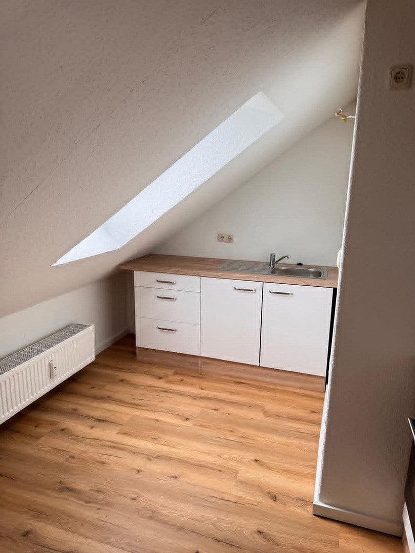 Prenájom bytu 3-izbový 50 m², Koblenzer Straße 17, Löhne, Severné Porýnie - Westfálsko Prenájom bytu 3-izbový 50 m², Koblenzer Straße 17, Löhne, Severné Porýnie - Westfálsko