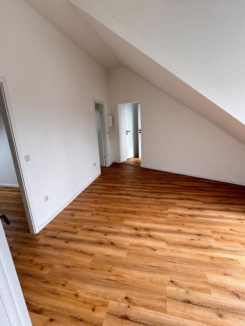 Prenájom bytu 3-izbový 50 m², Koblenzer Straße 17, Löhne, Severné Porýnie - Westfálsko Prenájom bytu 3-izbový 50 m², Koblenzer Straße 17, Löhne, Severné Porýnie - Westfálsko