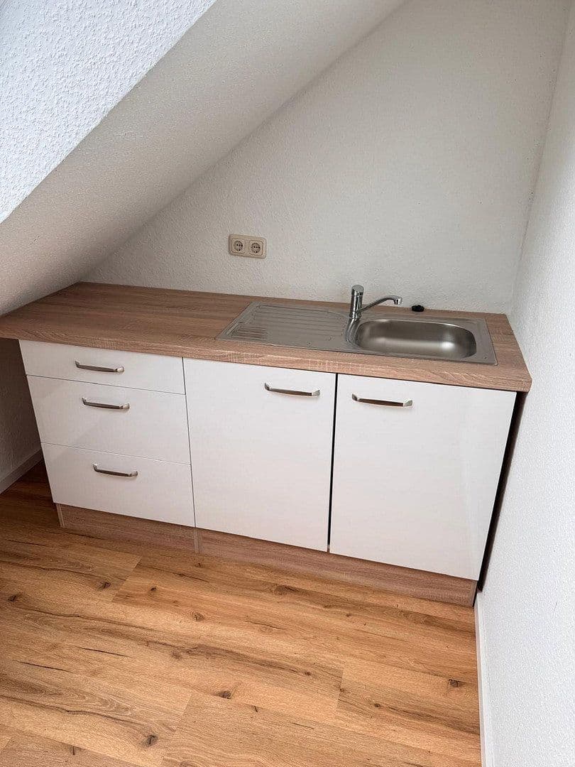 Prenájom bytu 3-izbový 50 m², Koblenzer Straße 17, Löhne, Severné Porýnie - Westfálsko Prenájom bytu 3-izbový 50 m², Koblenzer Straße 17, Löhne, Severné Porýnie - Westfálsko
