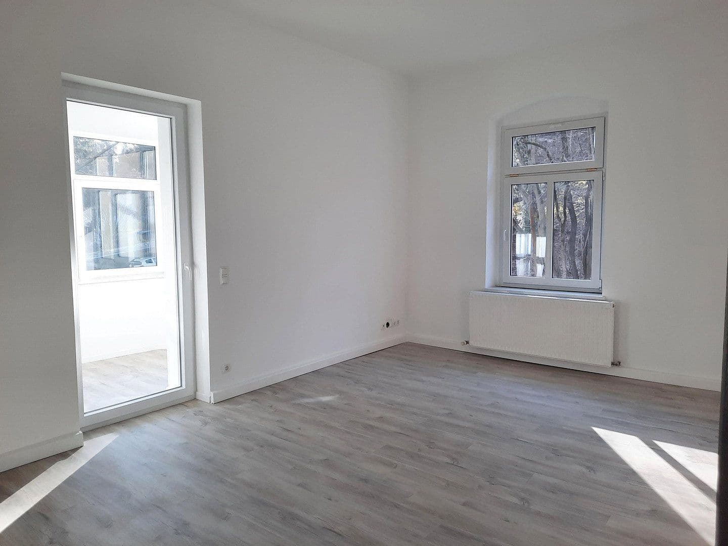 Prenájom bytu 3-izbový 80 m², Dresden, Sasko Prenájom bytu 3-izbový 80 m², Dresden, Sasko